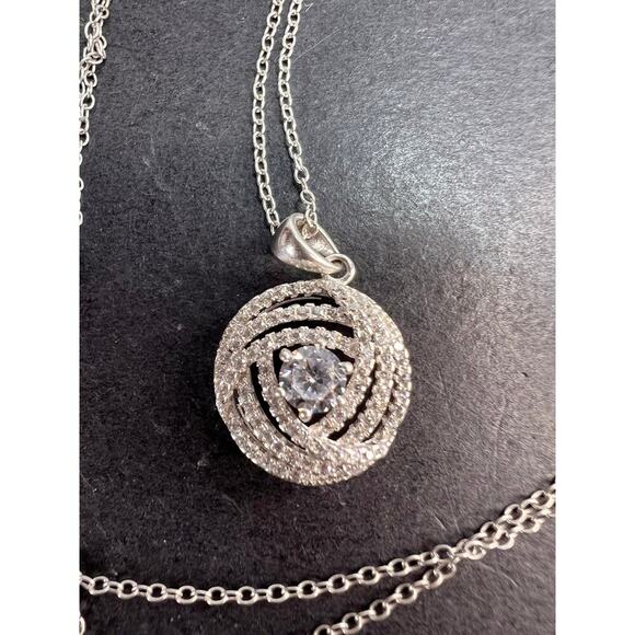 Cz swirl circle sterling silver pendant and chain - Picture 11 of 11
